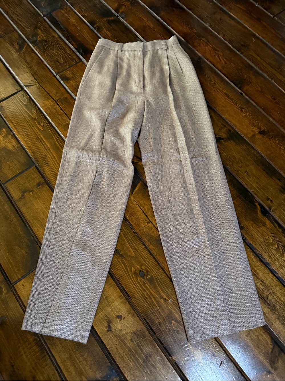Morgan Taylor women  Two-Piece Suit in Taupe - Picture 7 of 13
